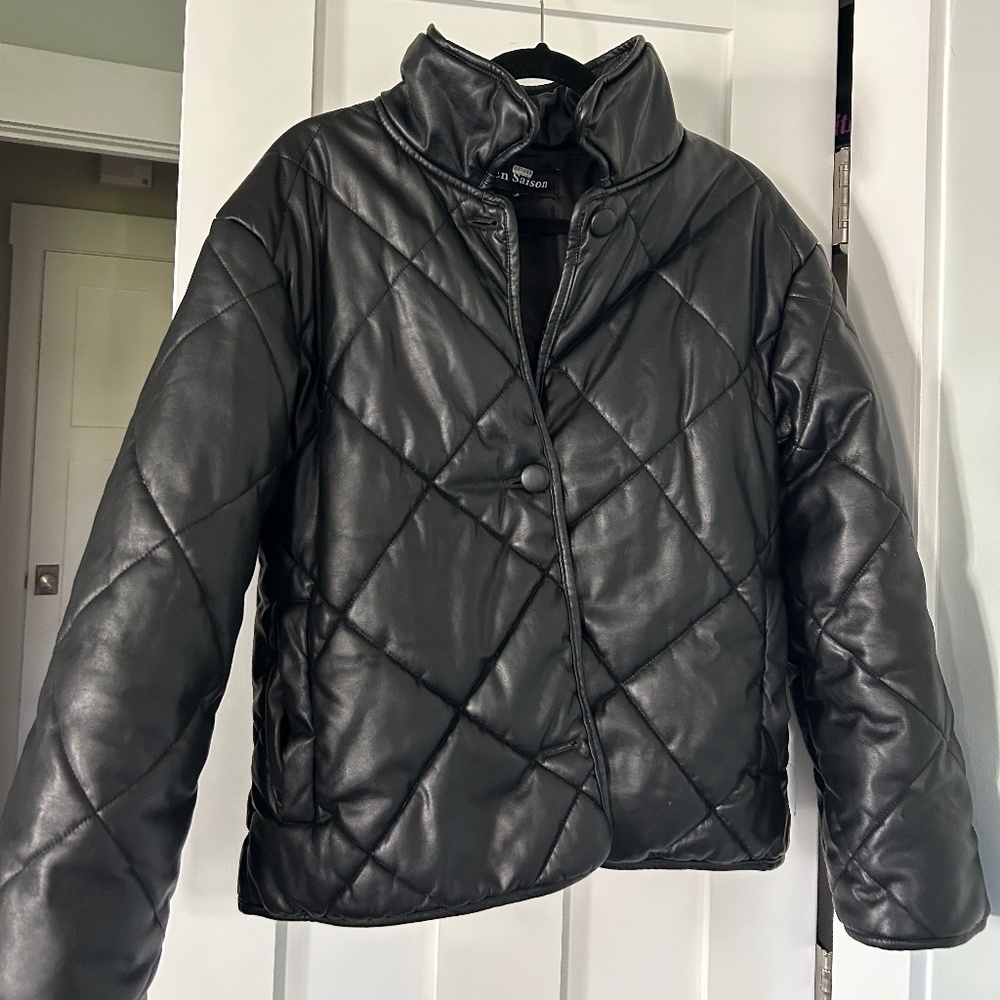 En Saison Black Chic Puffer Jacket/Coat